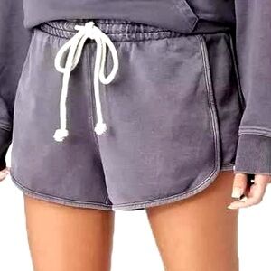 Universal Thread Women's Athletic Shorts in Gray